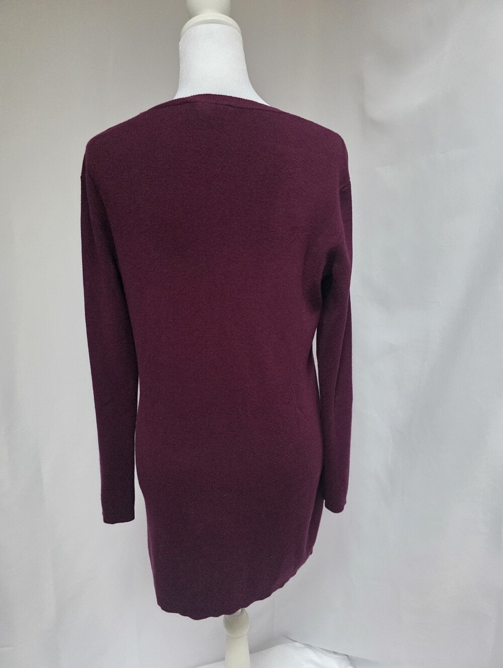Cable & Gauge Plum Purple Grommet Crisscross Tunic Sweater Size M - Picture 4 of 7